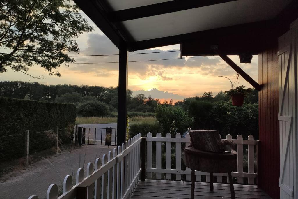Scandinavie Vlak Bij Huis Villa Laarne Dış mekan fotoğraf